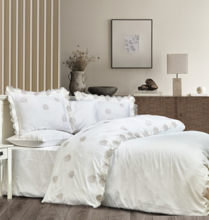 Lenjerii Premium Collection - lenjerie_de_pat_defne_crem_casimi_p1
