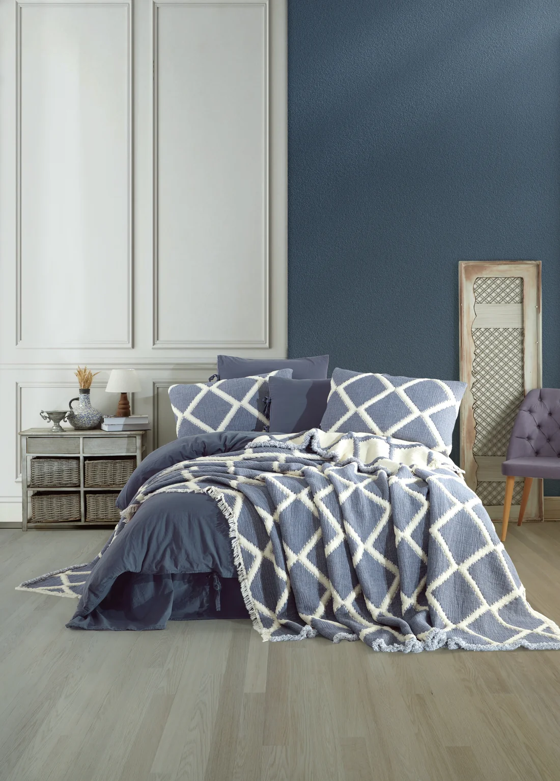 dantela-vita-set-lenjerie-de-pat-si-cuvertura-pat-2-persoane-bumbac~casimi~p1 [2]