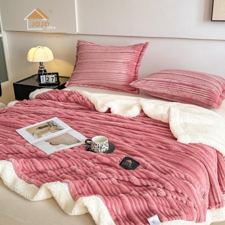 set-patura-2-fete-perna-din-blanita-artificiala-oaie-roz [1]