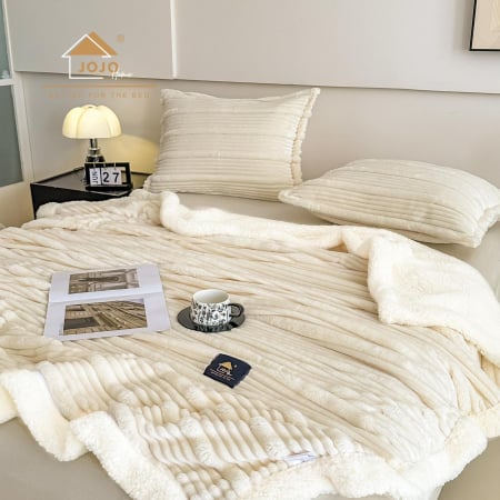 set-patura-2-fete-perna-din-blanita-artificiala-oaie-crem [3]