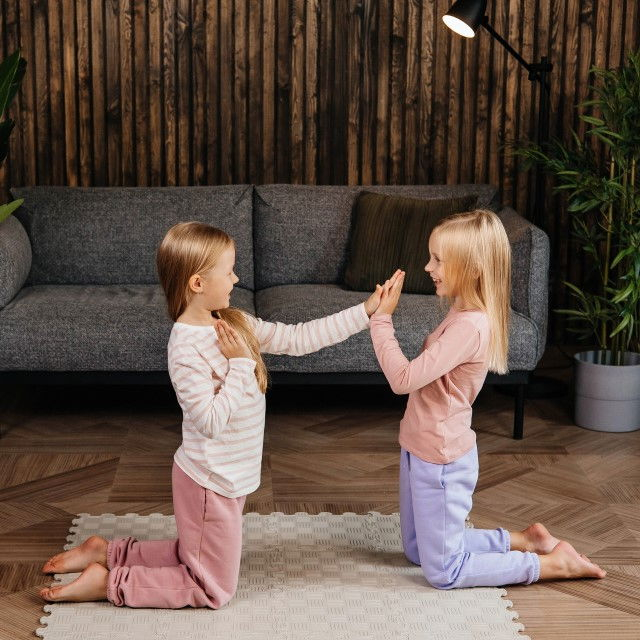 Covoras ortopedic, senzorial, set puzzle, 16 piese, model Sport Surface, Gri [5]