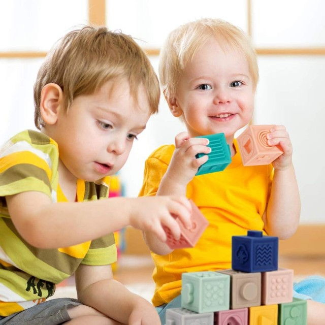 Set 12 cuburi de construit din silicon, jucarie educationala colorata, Empria, Cifre si Forme [8]