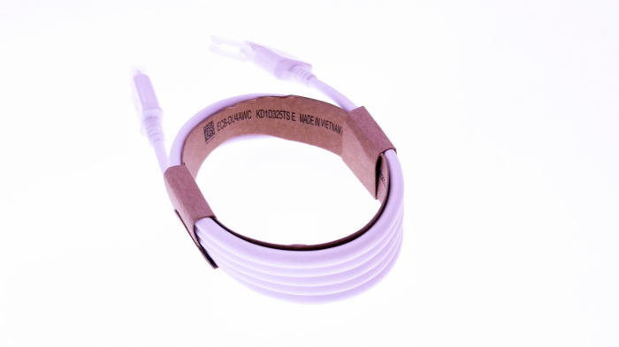 Cablu usb - microusb 1m cu capac anti-praf si clema de agatare white [2]