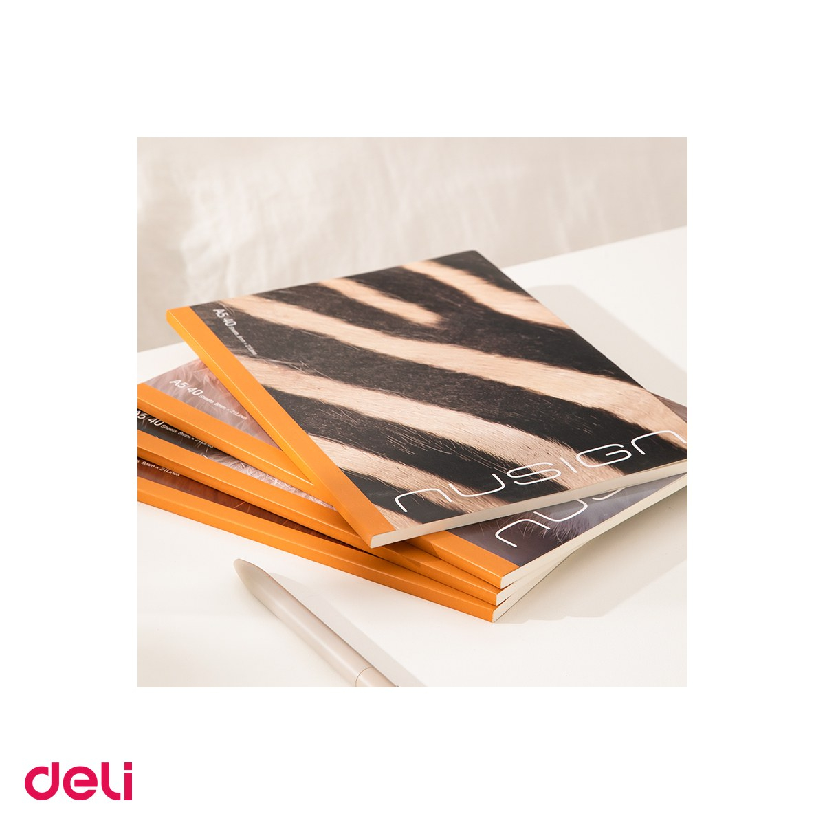 Caiet Deli A5, 40 file, linii, birou, dictando wildlife, asortata [5]