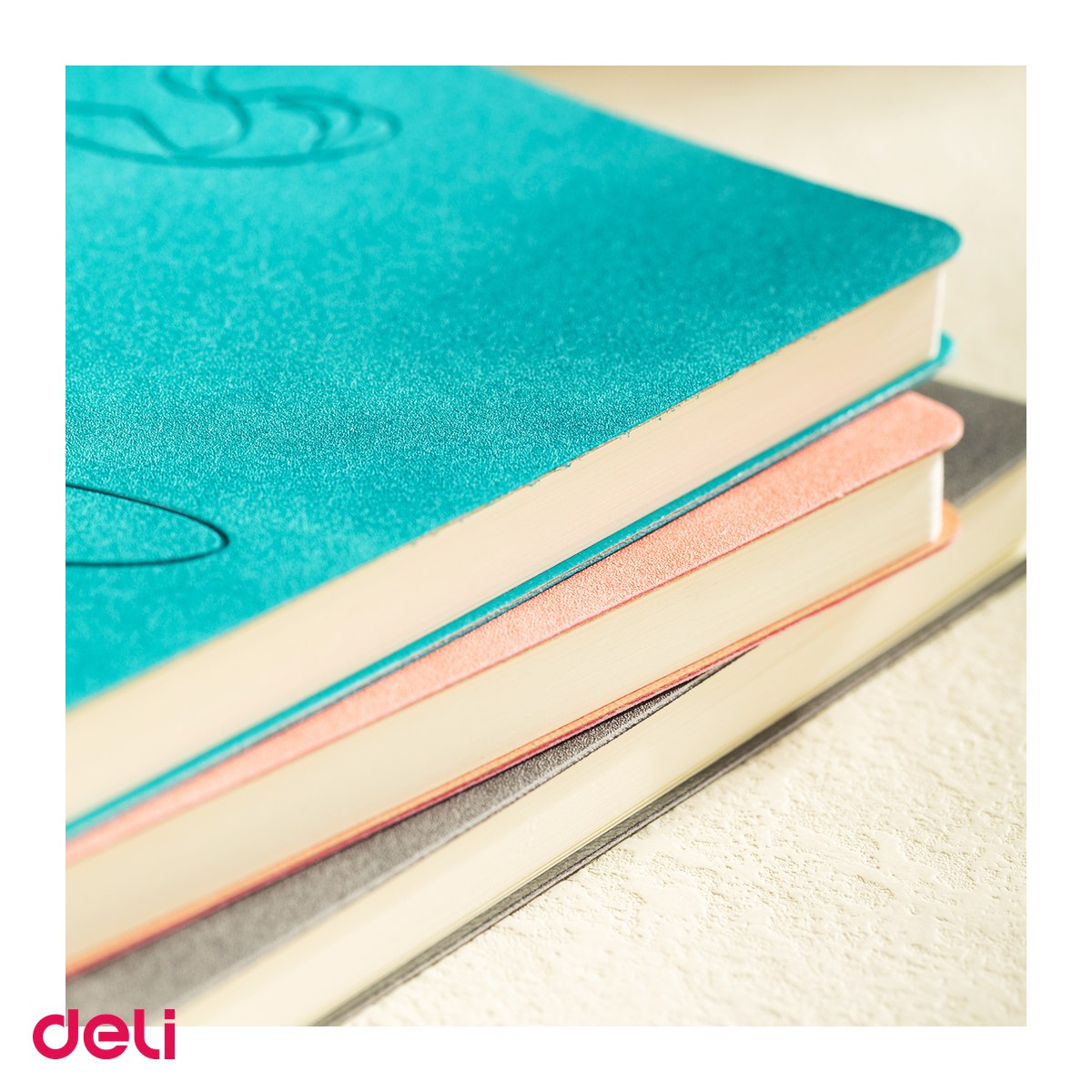 Caiet Deli N126L A5, 96 file, dictando, birou 80 g, coperta imitatie de piele, turcoaz [5]
