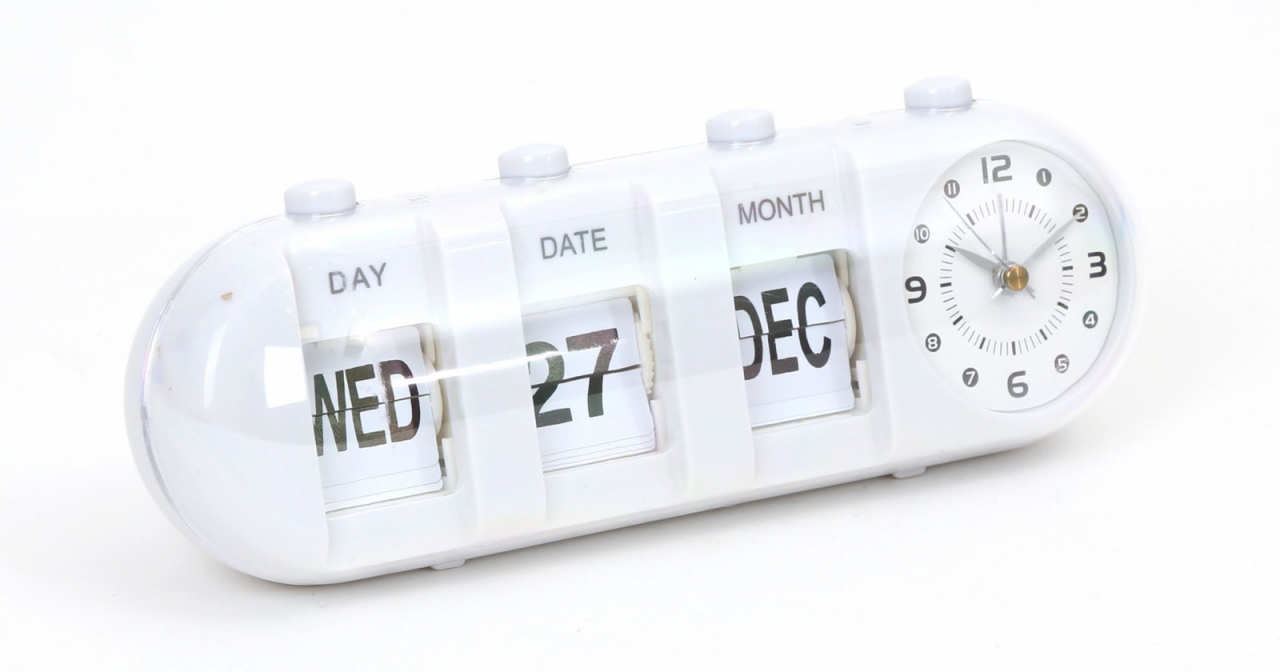 Ceas Platinet cu calendar si alarma ,Alb , January (27x10x9 cm) [8]