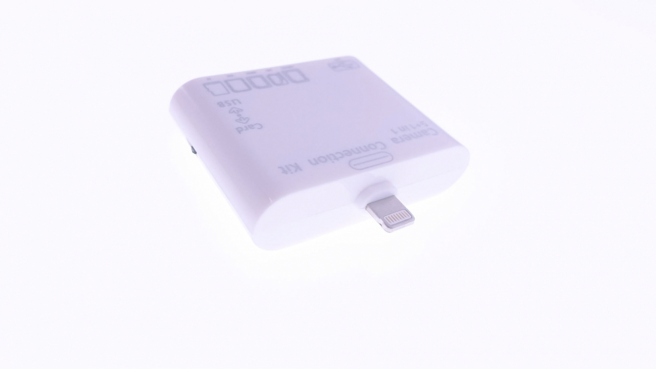 Cititor Carduri 3 in 1 pt. ipad mini special pentru transfer de poze , portul USB suporta tastatura externa [3]