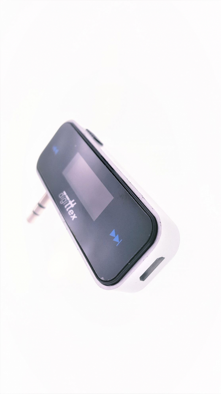 Digittex-Modulator FM pt smartphone, functia hands free [7]