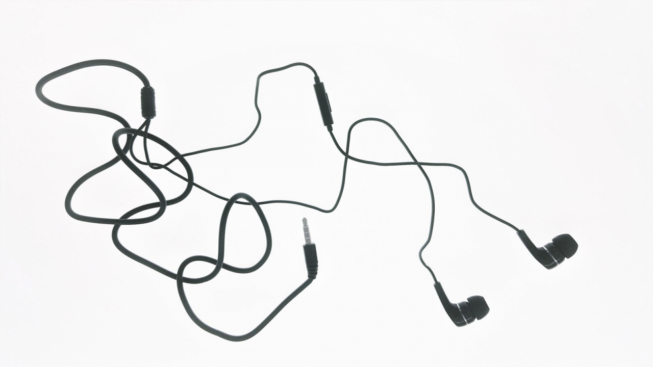 FIESTA EARPHONES+MIC MINI JACK XT-7210 BLACK [43505] [9]