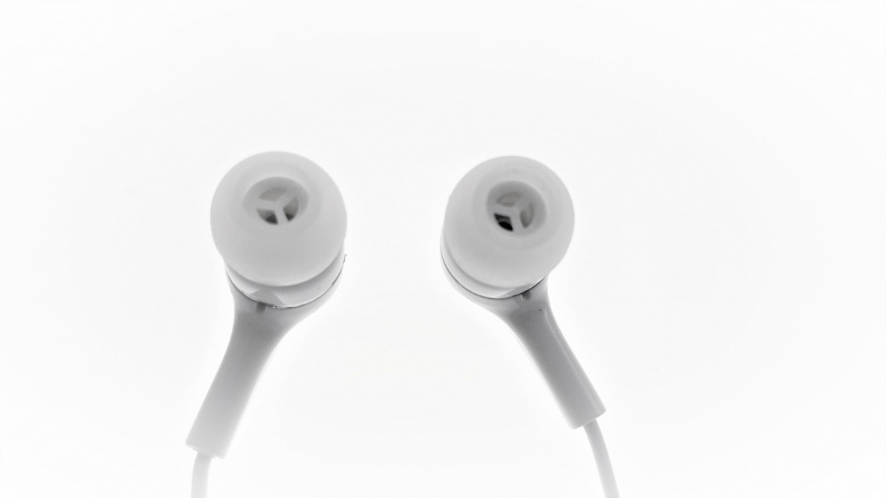FIESTA EARPHONES+MIC MINI JACK XT-7210 WHITE [43506] [9]
