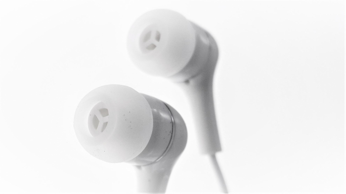 FIESTA EARPHONES+MIC MINI JACK XT-7210 WHITE [43506] [2]