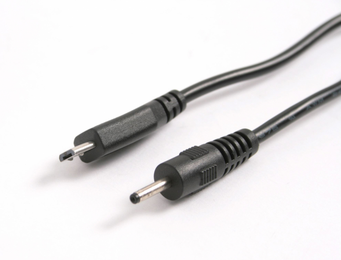 OMEGA TABLET WALL CHARGER 2 TIPS MICRO USB & 2,5MM [41836] [3]