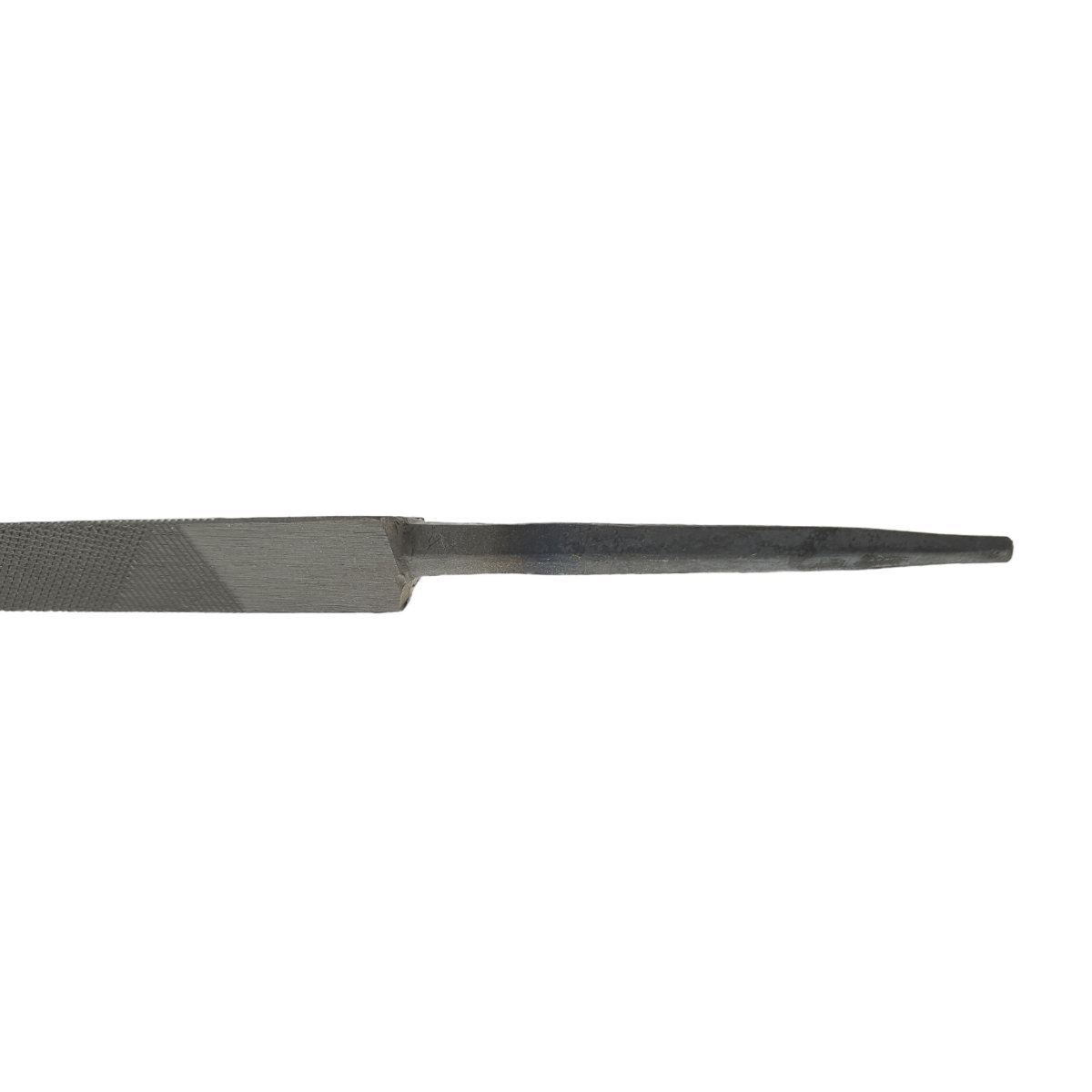 Pila triunghiulara cu lungimea de 225mm si latime de 8mm, cu varf ascutit [5]