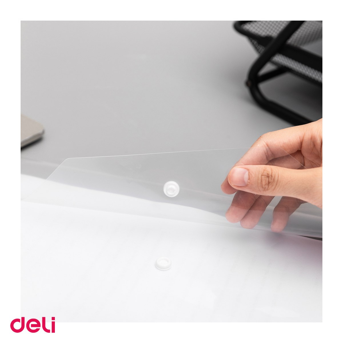 Set 12 mape Deli A4, din plastic, 1 compartiment, buton, transparent [5]