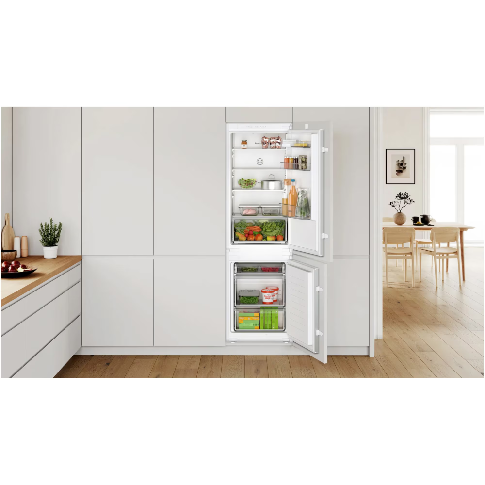 Combina frigorifica Incorporabila Bosch KIV86NSE0, 267 l, Low Frost, EcoAirflow, Iluminare LED, Clasa E, H 177.5 cm [2]