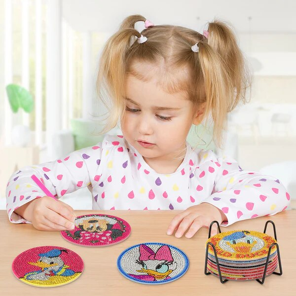 Kit Pictura cu Diamante pentru Copii, DAERLE, Set Arta Tematica Mickey Mouse si Prietenii, Suport Pahare, 8 Bucati [3]