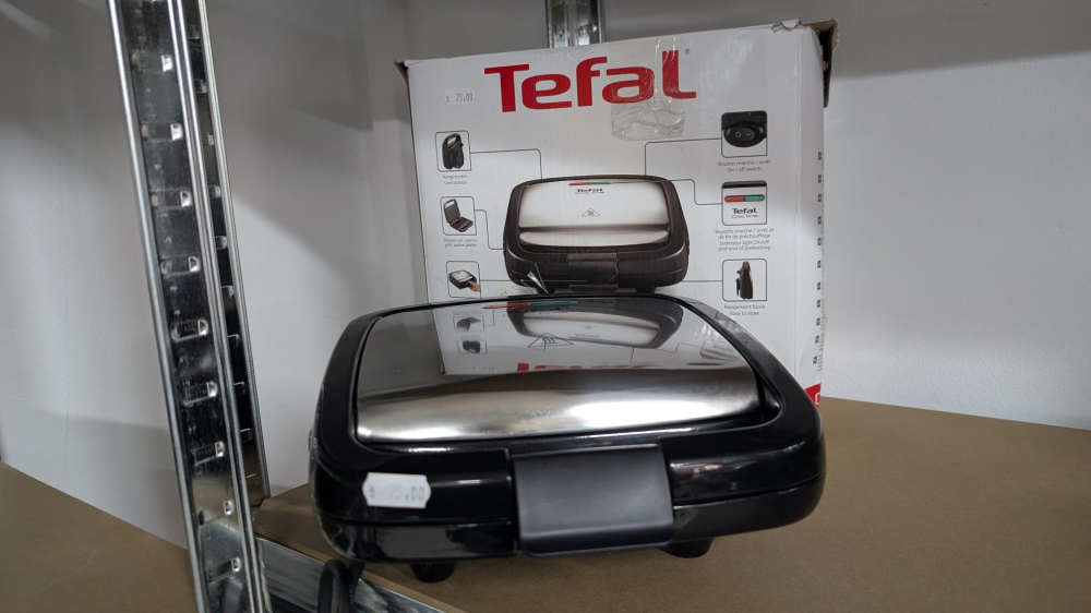 Sandwich maker Tefal UltraCompact, sandwich-uri si panini, invelis antiaderent, negru & argintiu [2]