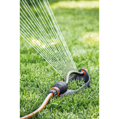 Aspersor oscilant 16 duze Comet GF Garden,duze si brat metalice,unghi variabil 20 - 100 grade,16 l/min,presiune maxima 4 bar [1]