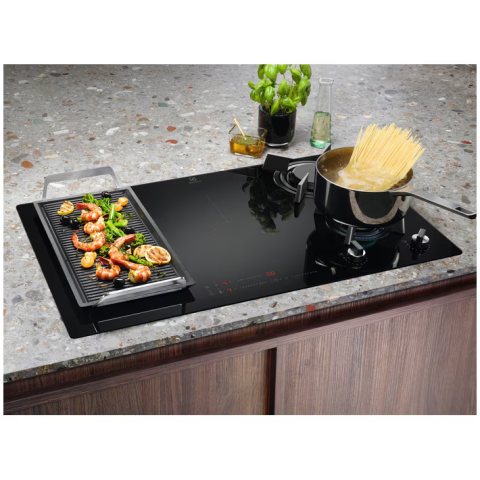 Plita incorporabila Electrolux KDI941723K, Mixta, 2 arzatoare gaz / 3 zone inductie, Aprindere electrica, Gratare Fonta, Timer Electronic, 90 cm, Negru [3]