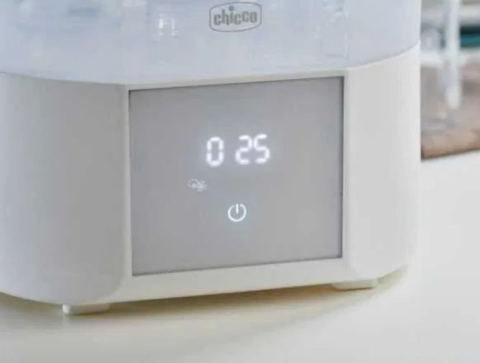 Sterilizator electric si uscator pentru biberoane si accesorii Chicco [1]