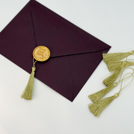 Accesorii - ciucuri aurii pentur invitatii de nunta