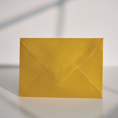 Plic C6 auriu, plic auriu lucios pentru invitații, plic auriu elegant [0]