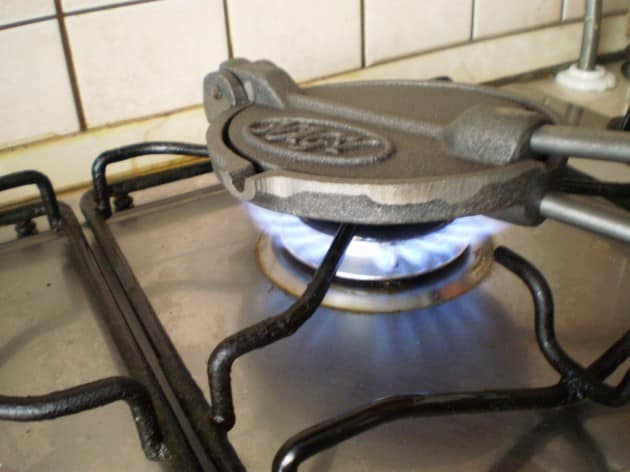 Presa de slanina din fonta cu striatii [2]