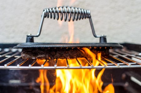 Tigai/Grill-uri de fonta - Presa din fonta pentru carne (grill)