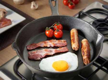 Tigai/Grill-uri de fonta - Tigaie de fonta diametru de 26 cm cu ciocuri laterale