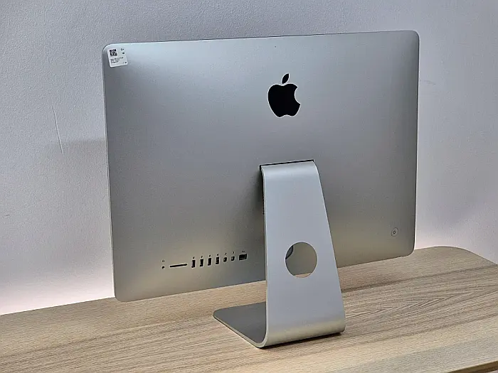 Apple iMac (21.5-inch Late 2012) / Core i5-3330S/3335S / 8GB / 250GB SSD - Silver (DV084) [8]