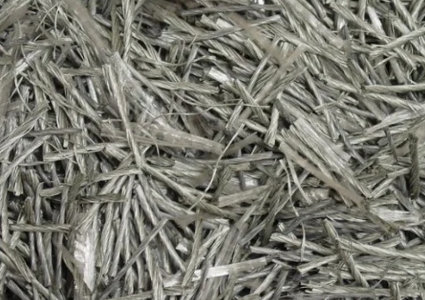 De ce macrofibrele sintetice mai lungi sunt mai performante decât cele scurte