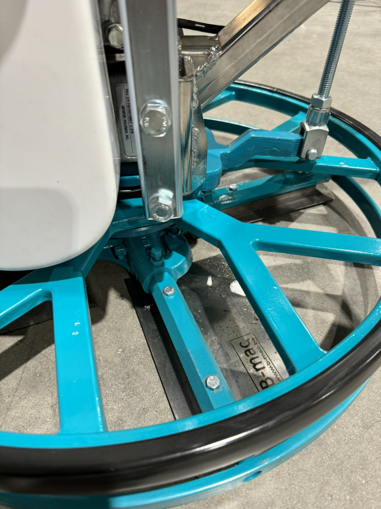 Finisor profesional pentru beton (elicopter) B-MAC BM601LWHO4 [4]