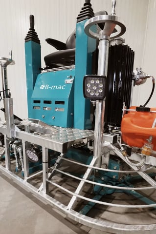 Beton elicopterizat - Finisor dublu de șlefuit beton cu direcție hidraulică (elicopter beton) B‑mac BM952SH