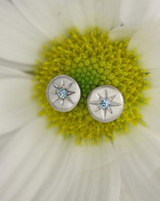 Cercei Eris - Aur Alb 14K cu Diamante, Safire sau Smaralde [3]