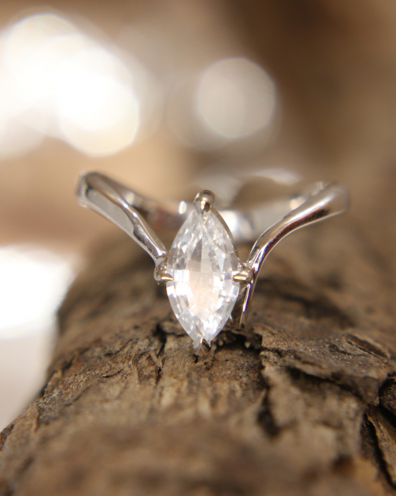 Inel de logodnă aur alb 14K cu safir alb natural [4]