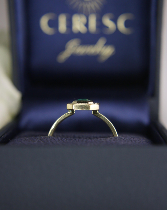 Inel aur 18K cu smarald 0.81ct și diamante [6]