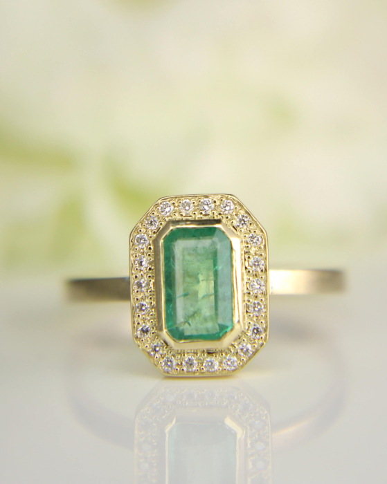 Inel aur 18K cu smarald 0.81ct și diamante [8]