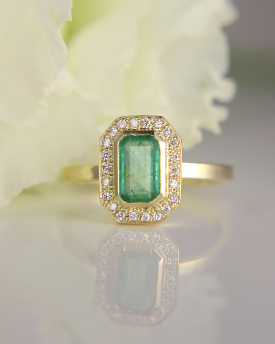 Inel aur 18K cu smarald 0.81ct și diamante [3]