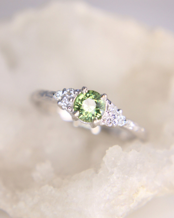 Inel de logodnă Cybel - Aur Alb 14K cu Safir Verde și Diamante [4]