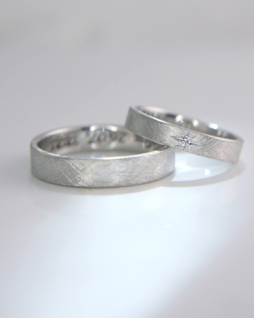 Verighete din aur alb de 14K cu diamant natural - Graffias [1]