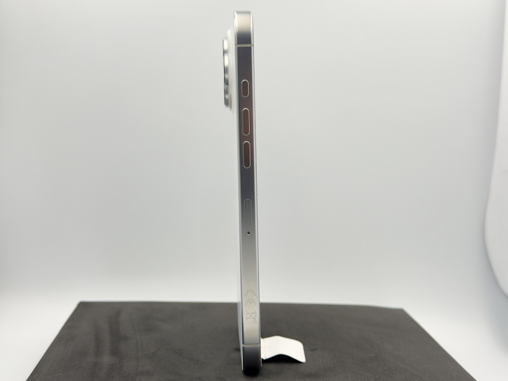 iPhone 16 Pro Max, White Titanium [4]