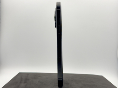 iPhone 16 Pro Max, Black Titanium [4]