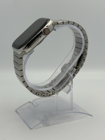 Apple iWatch Series 8, GPS + Cellular, 45mm Silver Stainless Steel Case [3]