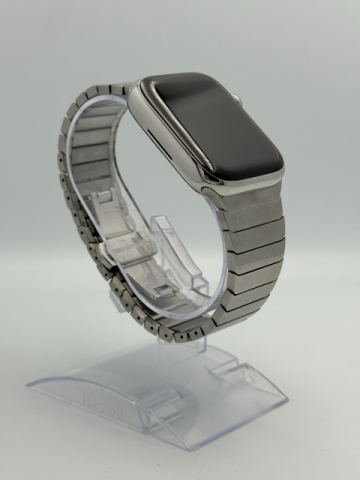 Apple iWatch Series 8, GPS + Cellular, 45mm Silver Stainless Steel Case [1]