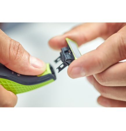 https://www.cheapchic.ro/images/products/philips-oneblade-qp240-50-4-lame.jpg [3]