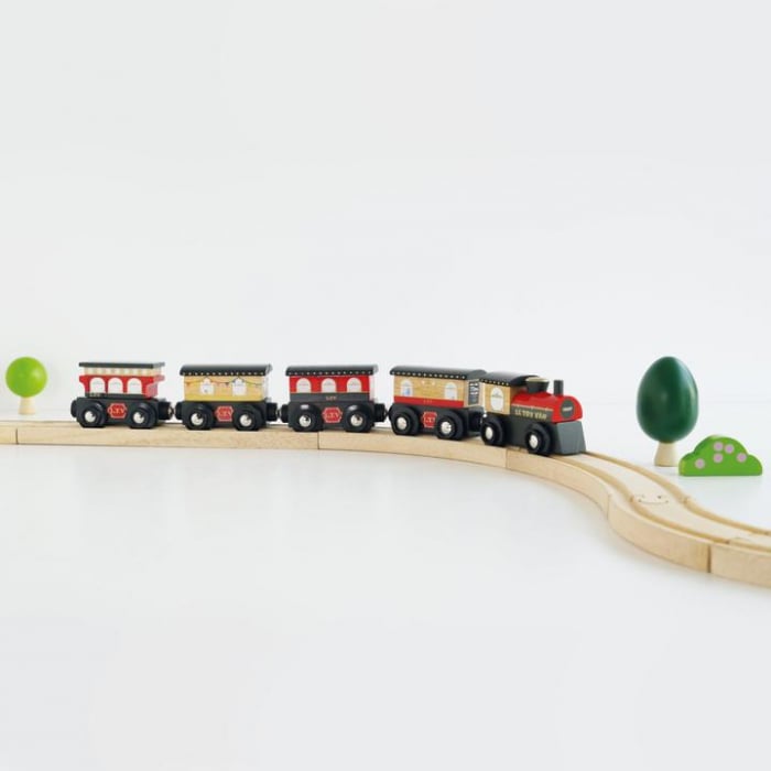Trenulet de pasageri din lemn, Royal Express, locomotiva si 4 vagoane, Le Toy Van [3]