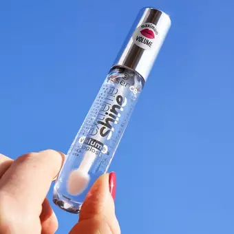 01 Luciu pentru buze Extreme Shine Essence [3]