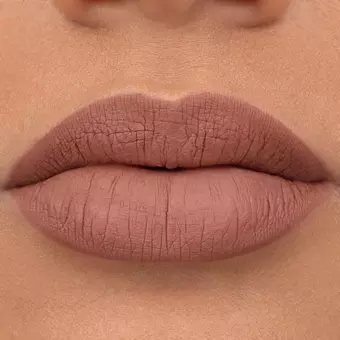 01 Ruj lichid 8h MATTE Essence [3]