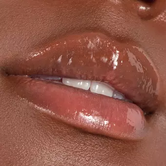 010 Plump It Up Lip Booster Catrice [5]