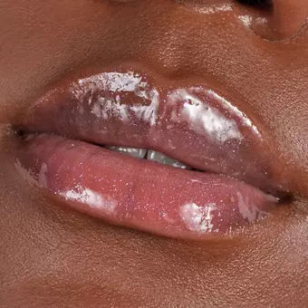 030 Plump It Up Lip Booster Catrice [4]